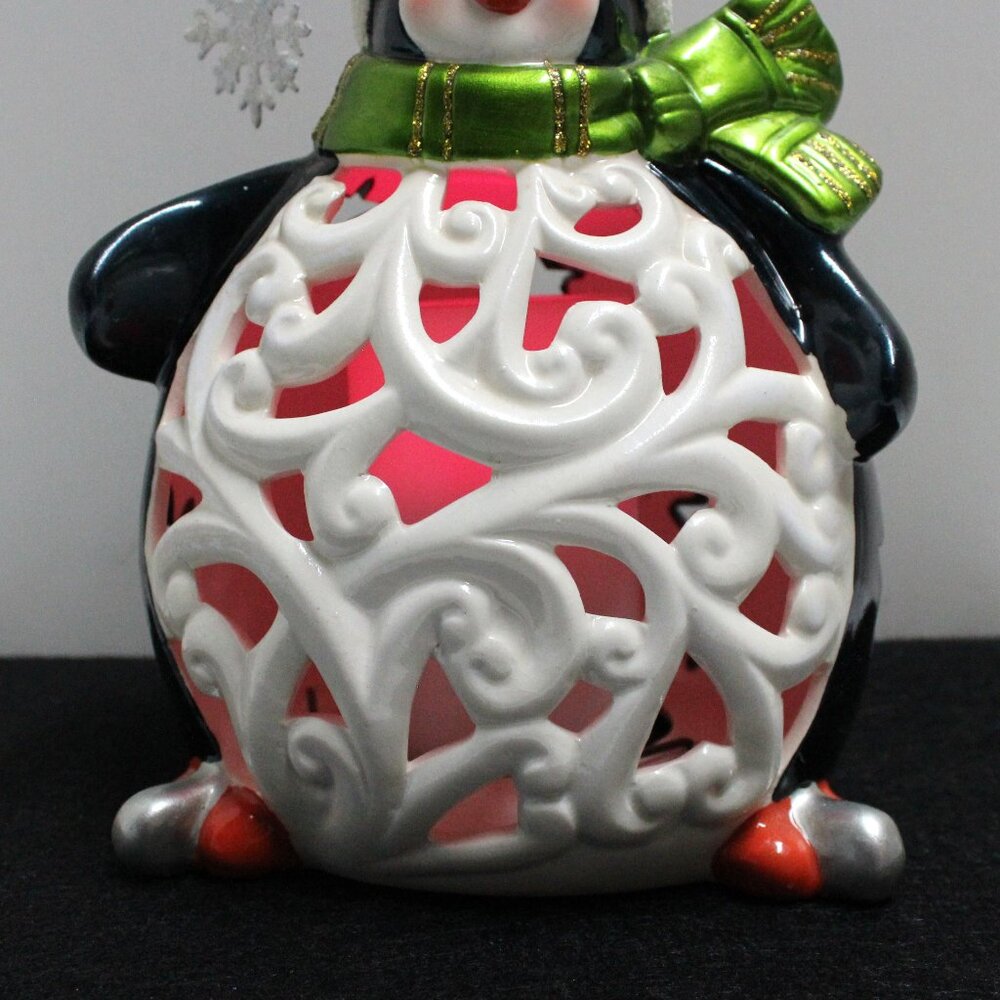 Pot Belly Color Changing / Amber Lighted Winter Christmas Penguin Uses Batteries - Picture 7 of 12